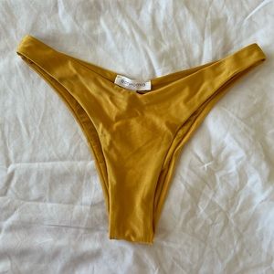 NWOT San Lorenzo Gold Bikini Bottom